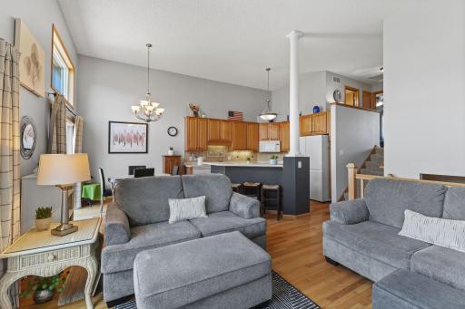 20609 Harrow Court, Lakeville, MN 55044