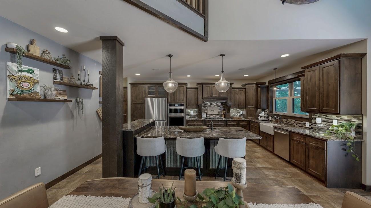 Kitchen 2.jpg