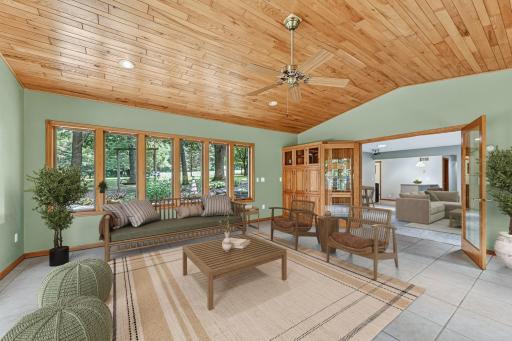 25226 720th Street, Hayfield, MN 55940