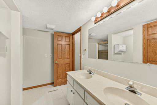 25226 720th Street, Hayfield, MN 55940