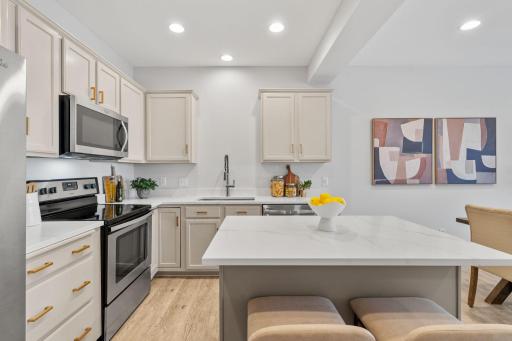 13-web-or-mls-11226 Baltimore St NE-13.jpg
