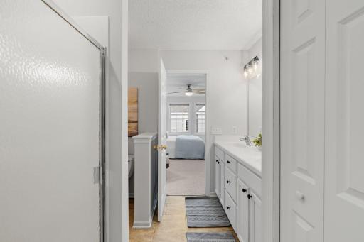 27-web-or-mls-11226 Baltimore St NE-27.jpg