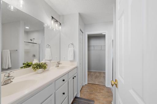 25-web-or-mls-11226 Baltimore St NE-25.jpg