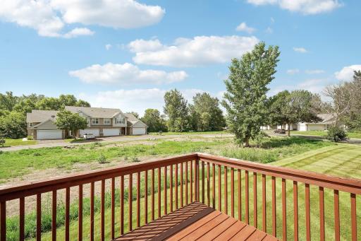 8710Photography-Web-Friendly-7633-Fox-Creek-Ct-Rockford-MN-55373-36.jpg