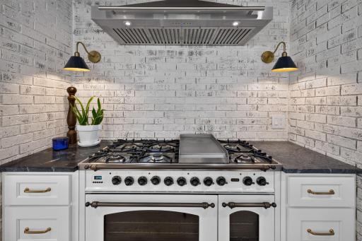 6 burner gas range with griddle