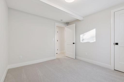 130 10th Avenue N, Hopkins, MN 55343