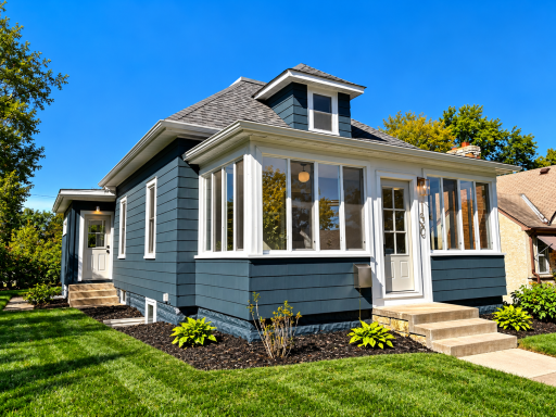 130 10th Avenue N, Hopkins, MN 55343