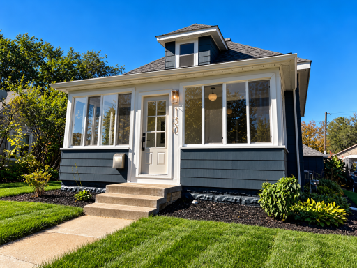 130 10th Avenue N, Hopkins, MN 55343