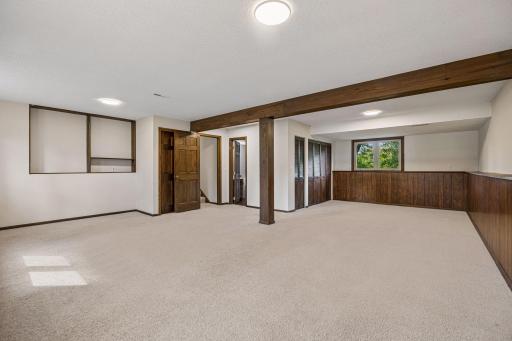 15001 Park Avenue, Burnsville, MN 55306