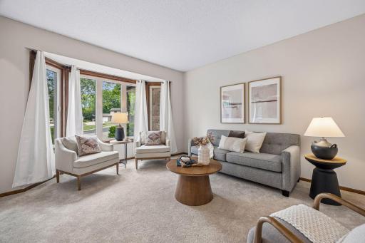 15001 Park Avenue, Burnsville, MN 55306