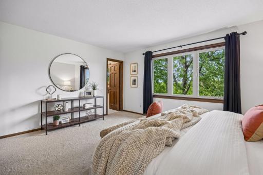 15001 Park Avenue, Burnsville, MN 55306