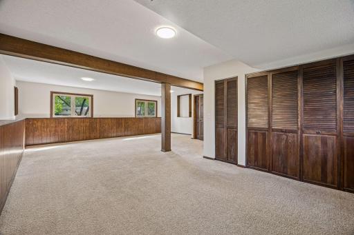 15001 Park Avenue, Burnsville, MN 55306