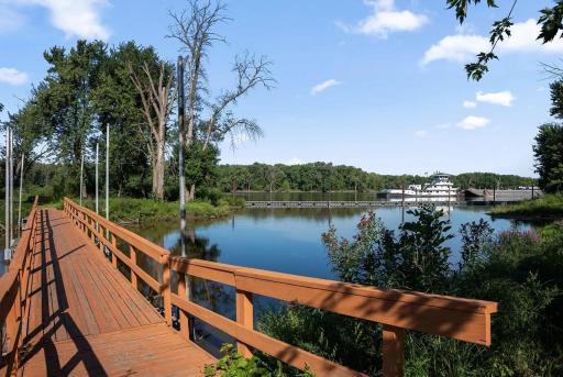 Spend the day at Lions Levee Park, featuring a boat launch, fishing spots, picnic tables, charcoal grills, trails and access to the Mississippi River