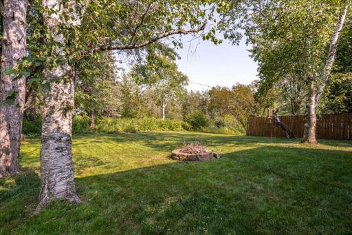 2412 Chambersburg Avenue, Duluth, MN 55811