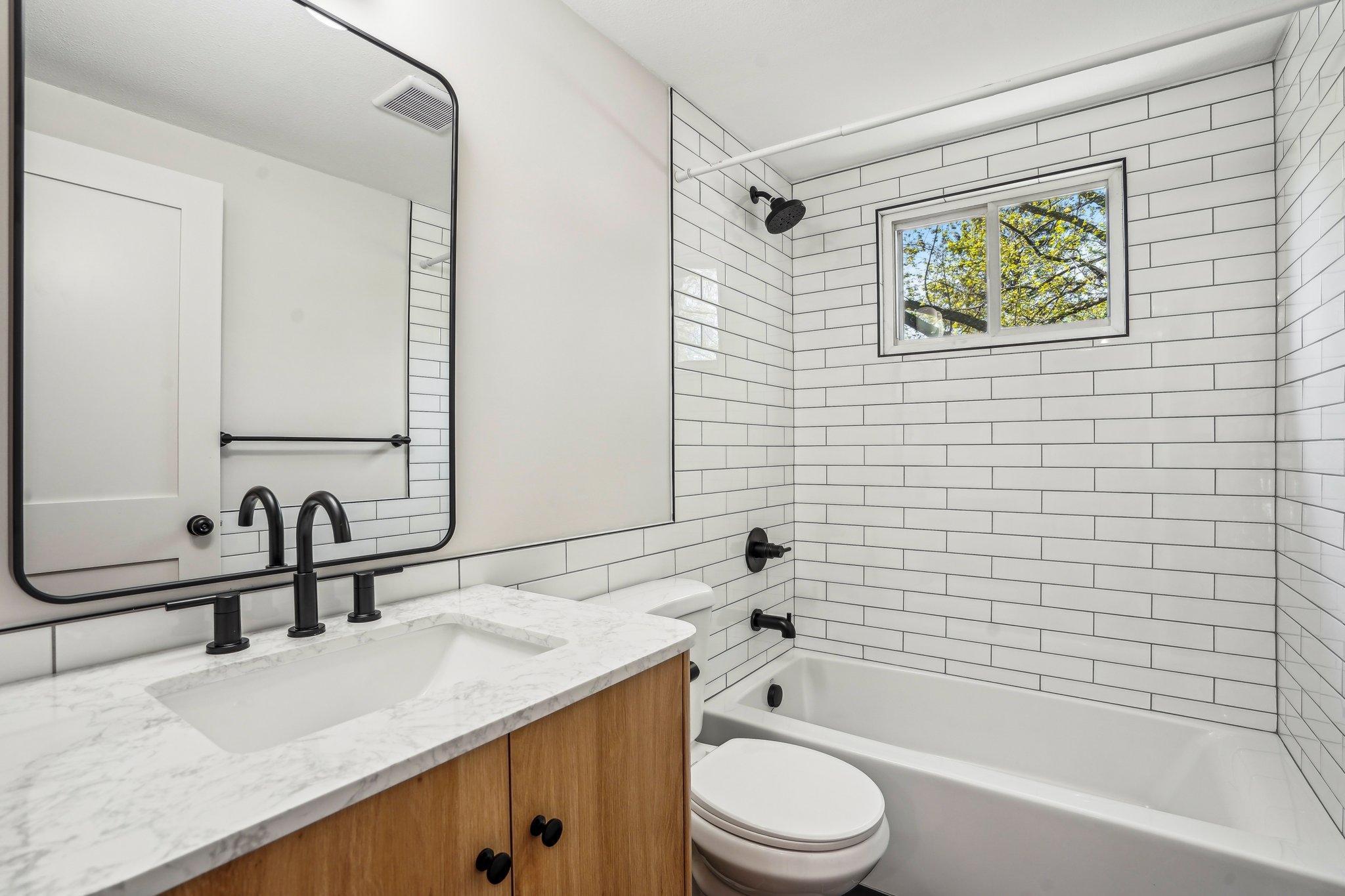 Full Bathroom