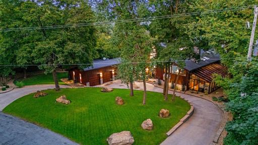1555 Crescent Hills Drive, La Crescent, MN 55947