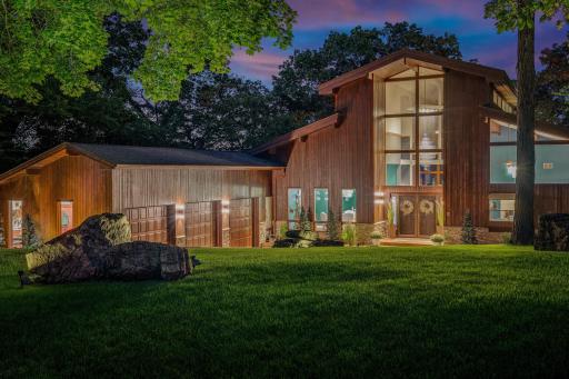 1555 Crescent Hills Drive, La Crescent, MN 55947