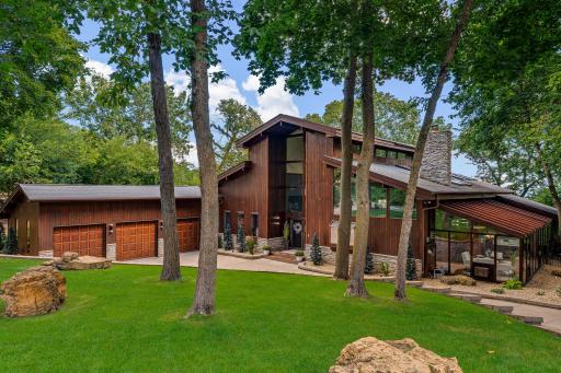 1555 Crescent Hills Drive, La Crescent, MN 55947