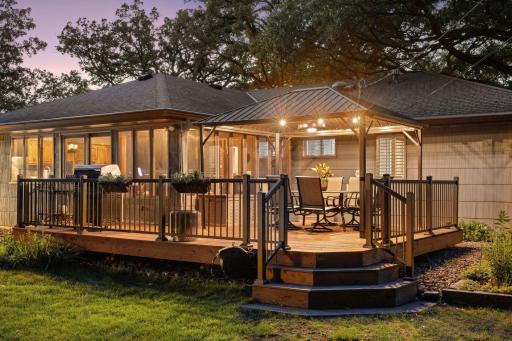 Private Deck