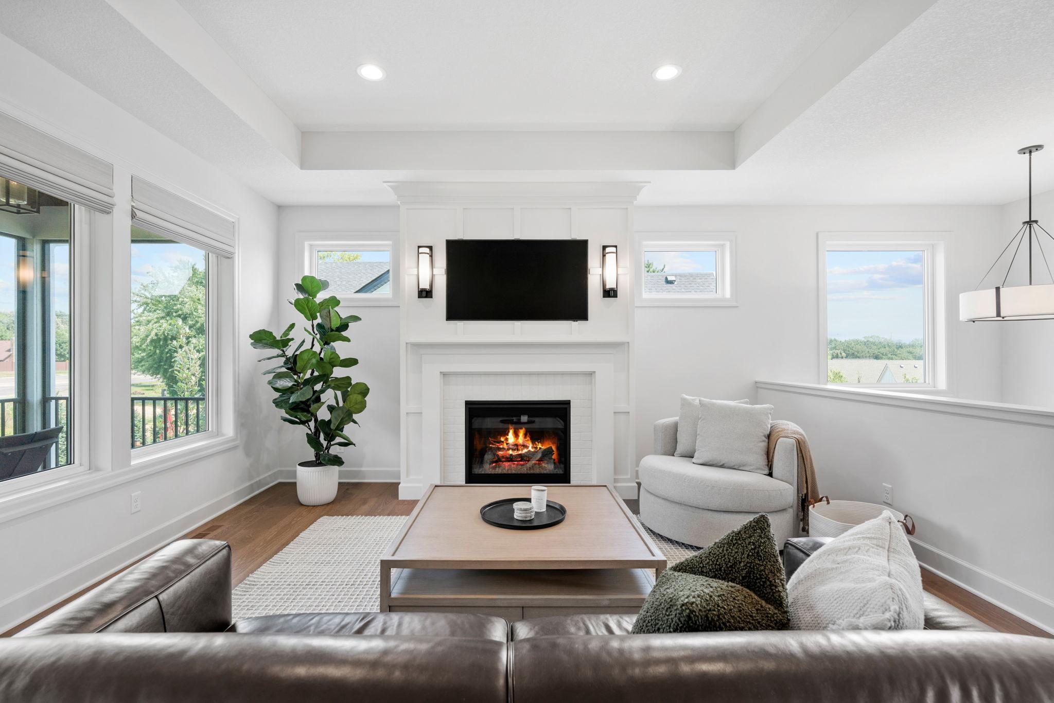 22-web-or-mls-12750 Surrey St-22.jpg