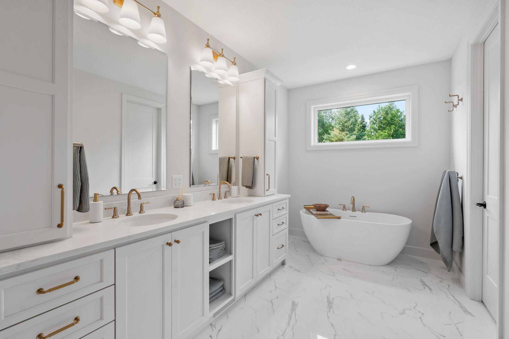 58-web-or-mls-12750 Surrey St-58.jpg