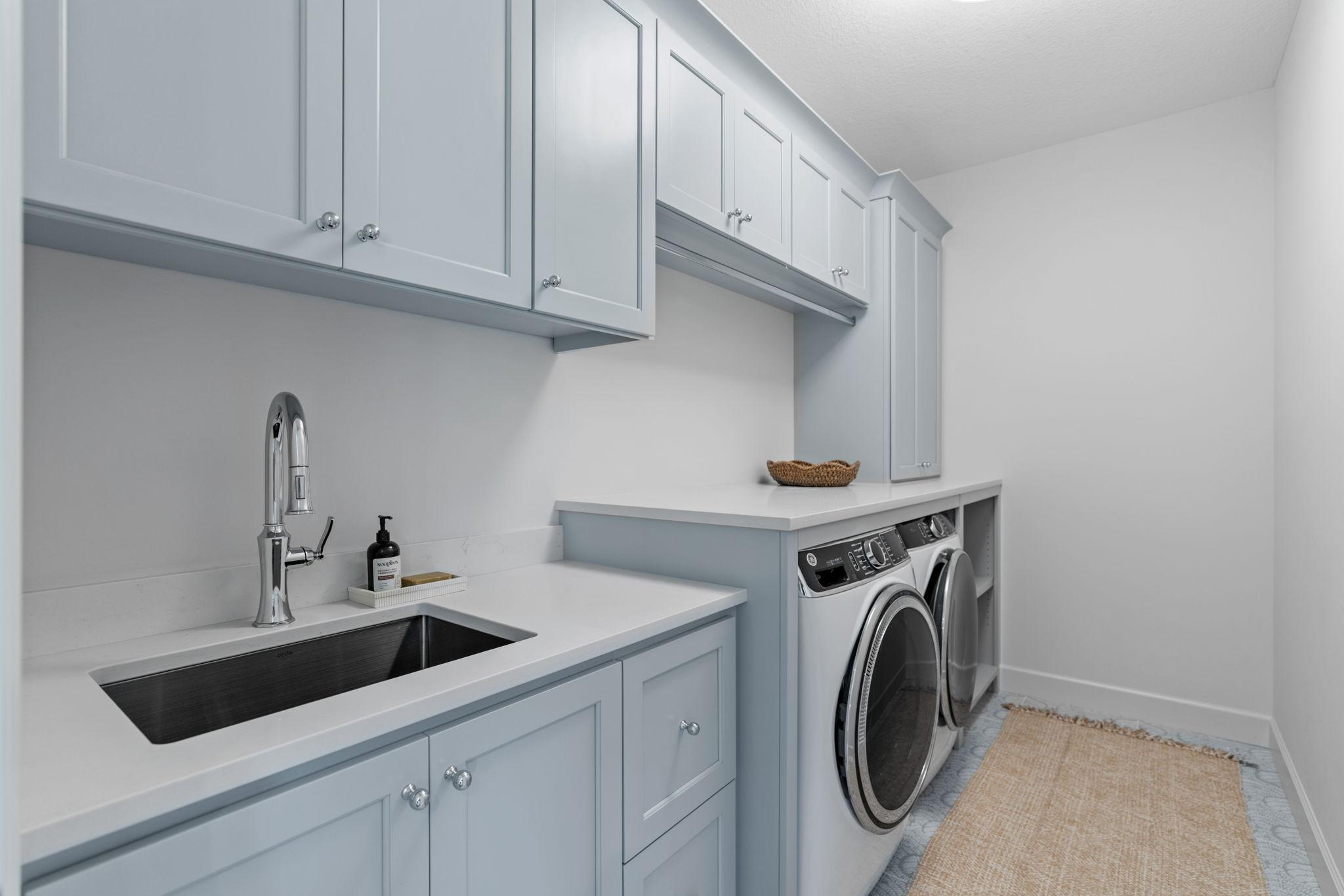 62-web-or-mls-12750 Surrey St-62.jpg