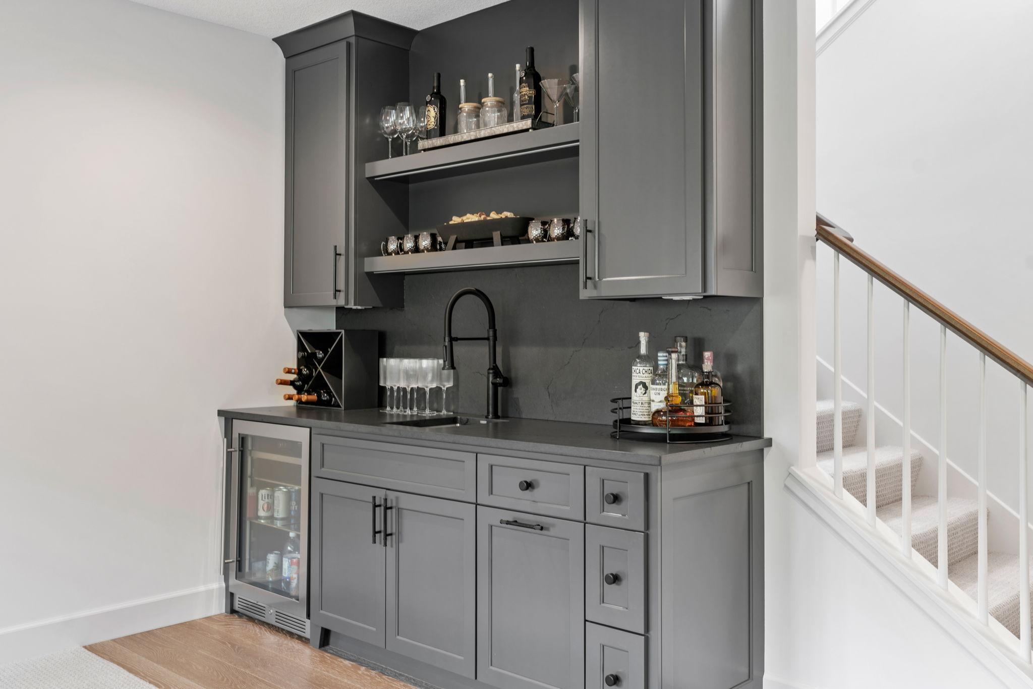 65-web-or-mls-12750 Surrey St-65.jpg