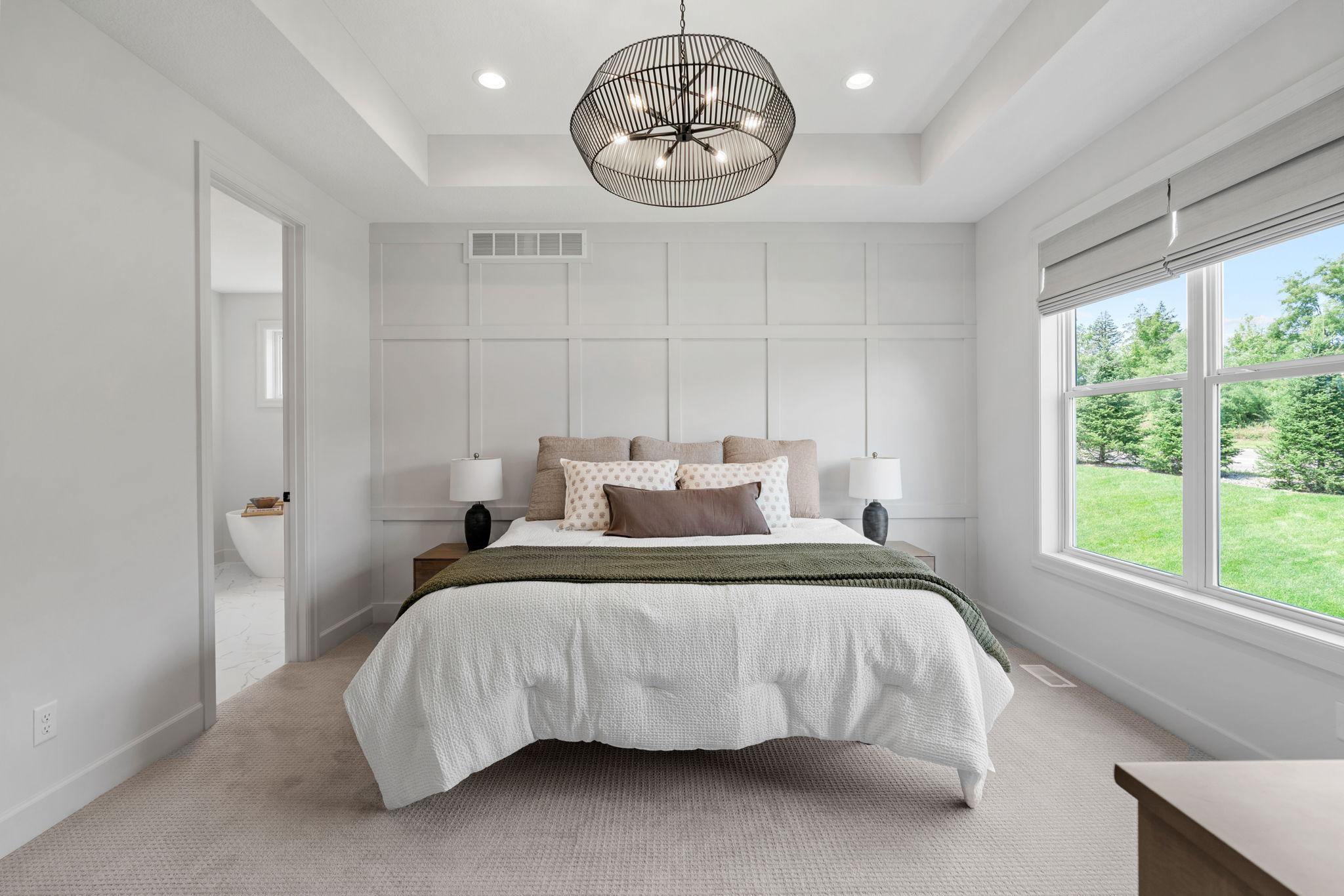 51-web-or-mls-12750 Surrey St-51.jpg