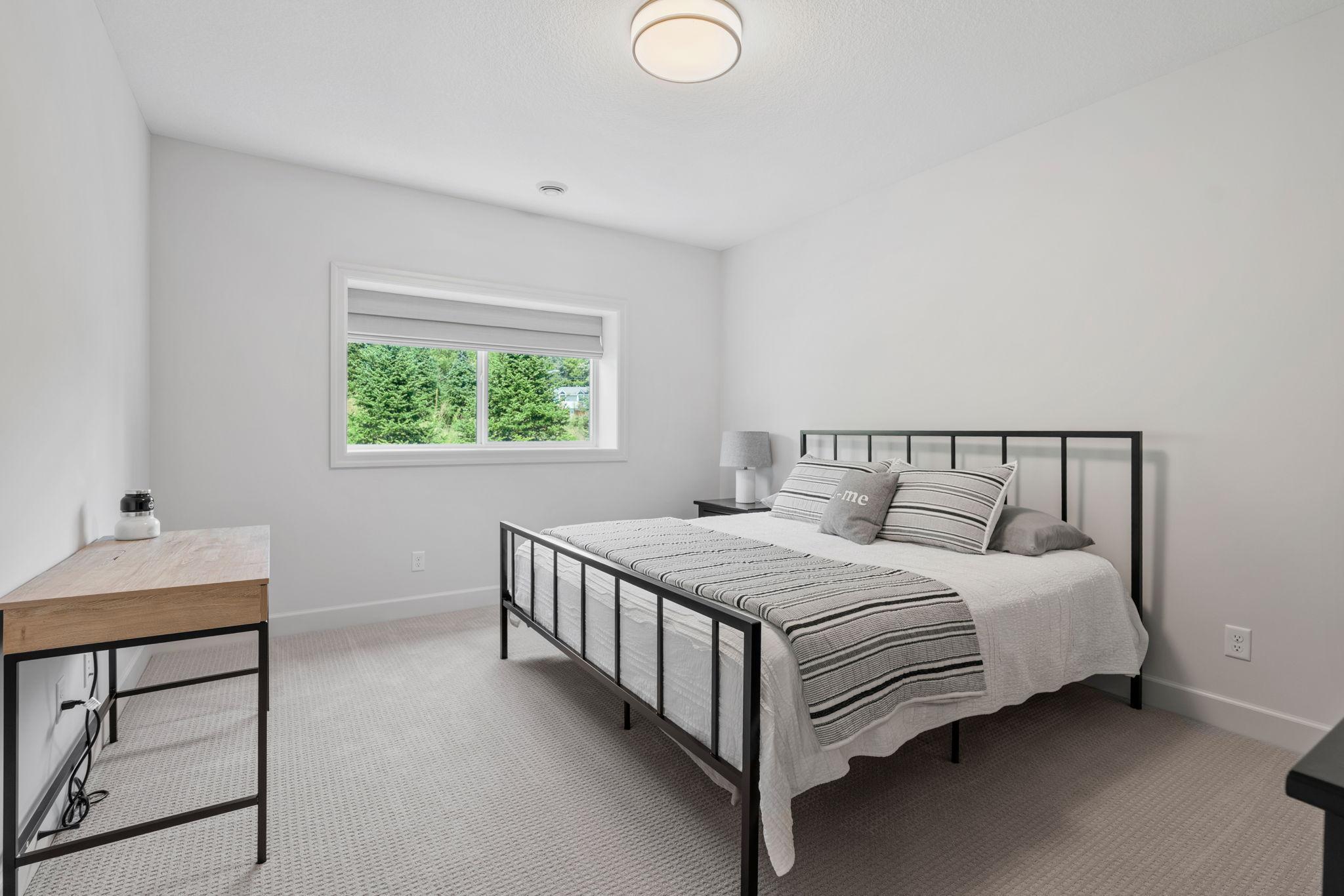 71-web-or-mls-12750 Surrey St-71.jpg