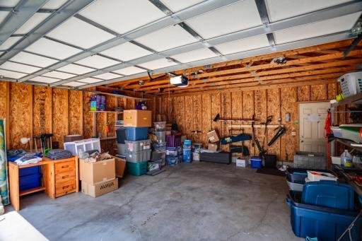 garage interior.jpg