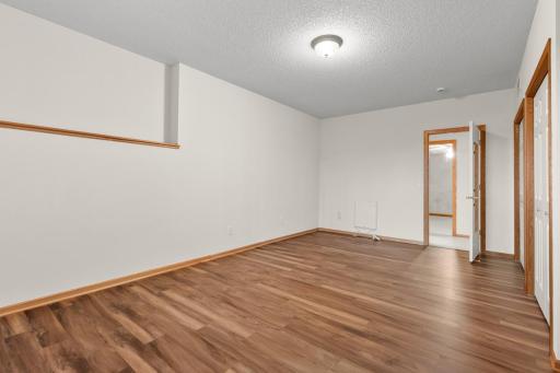 10471 Spyglass Drive, Eden Prairie, MN 55347