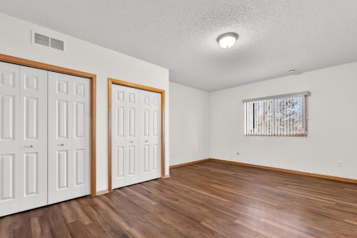 10471 Spyglass Drive, Eden Prairie, MN 55347