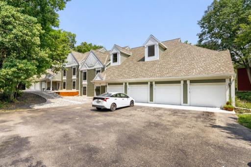 Photo for 15600 26th Avenue N, D, Plymouth, MN 55447 - listing #7118199 15600 26th Avenue N, D, Plymouth, MN 55447
