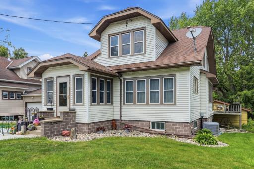 120 Park Place W, Norwood Young America, MN 55368