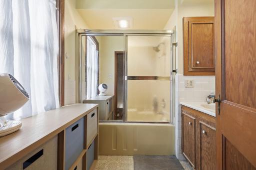 120 Park Place W, Norwood Young America, MN 55368
