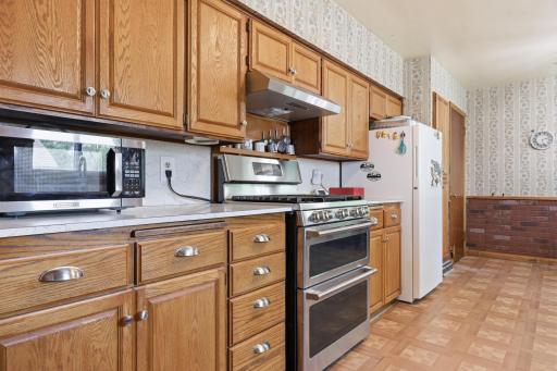 120 Park Place W, Norwood Young America, MN 55368