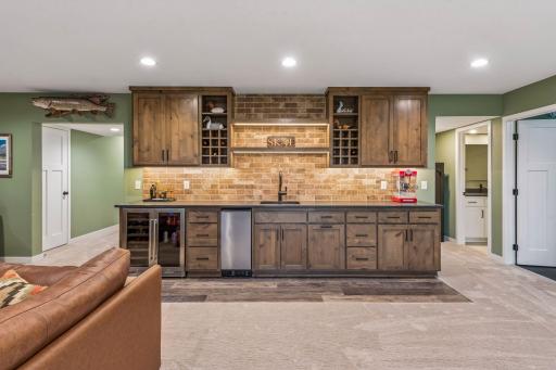 1874 Spring Creek Drive, Carver, MN 55315