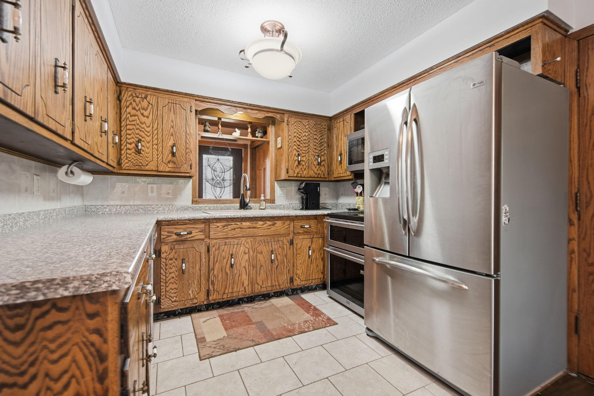 Kitchen 1.jpg
