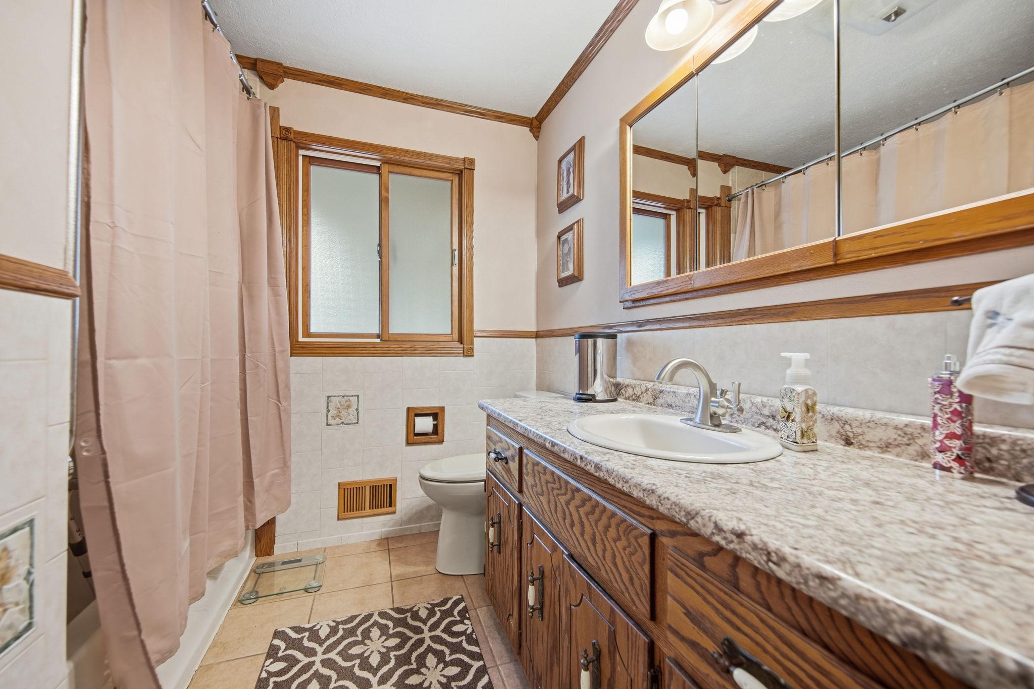 upper bath.jpg