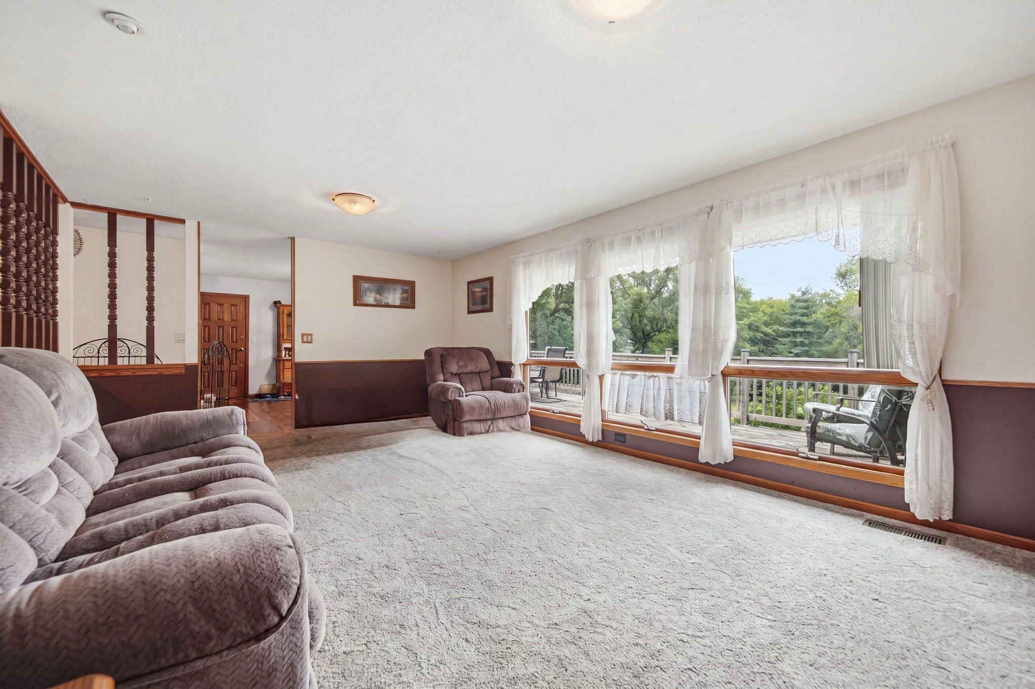 Living room 2 .jpeg