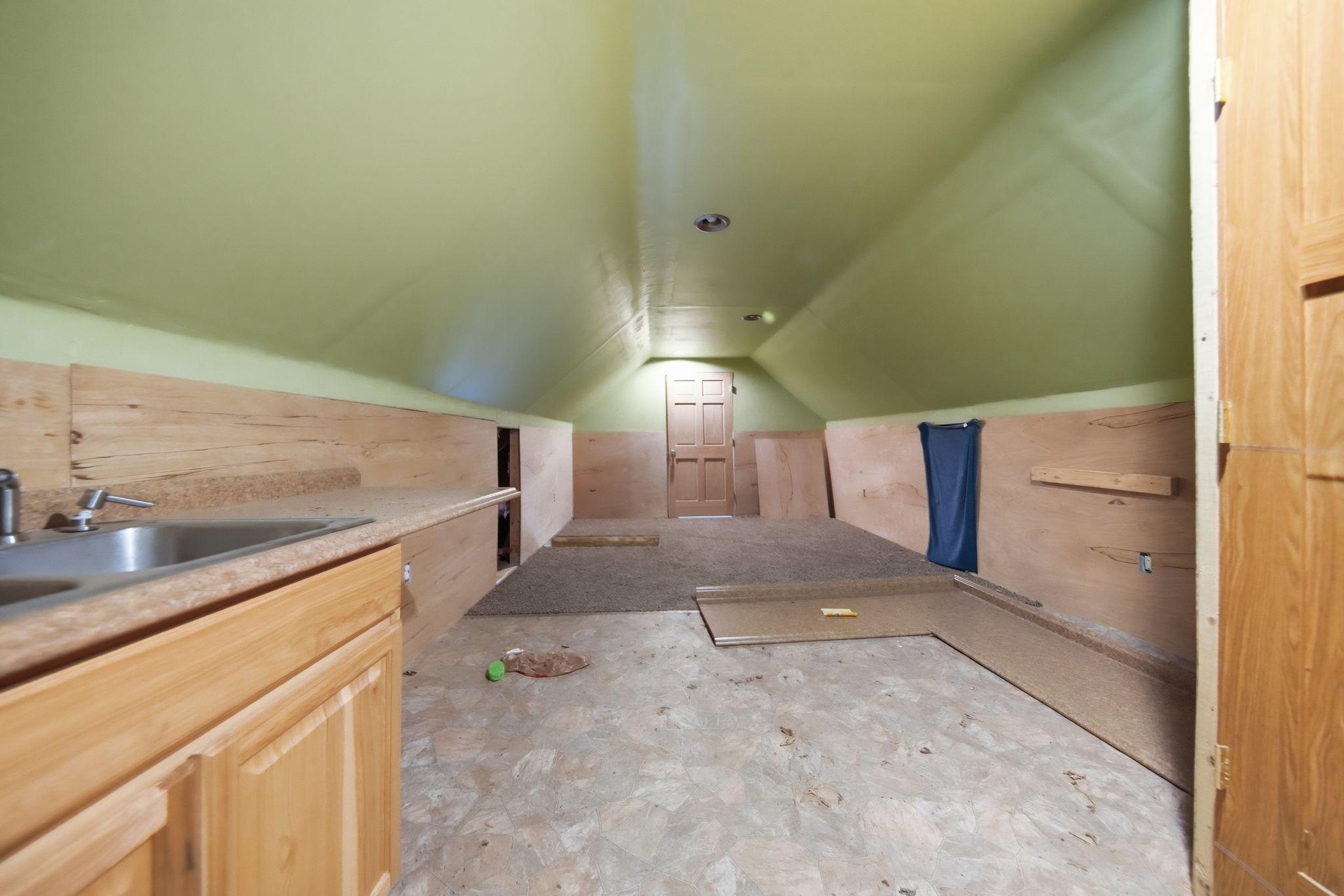 Loft 2.jpg