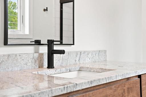 51-web-or-mls-23000 Heather-56.jpg