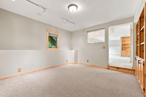 61-web-or-mls-23000 Heather-34.jpg