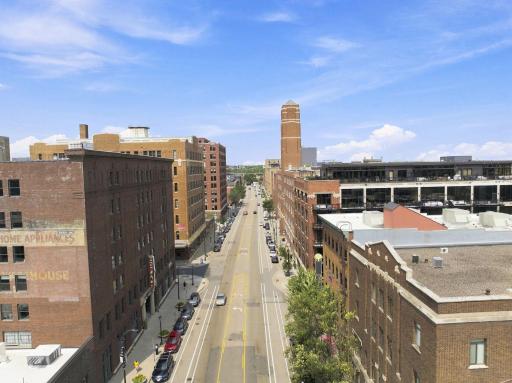 Let's take a walk down North Loop's main drag...