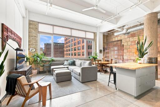 Presenting Tower Lofts #405. Welcome home!