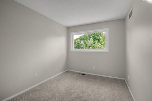 1005 W 105th Street, Bloomington, MN 55431