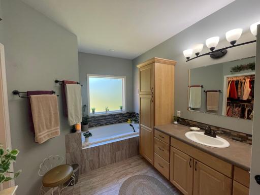 3308 Saint Onge Drive NE, Bemidji, MN 56601