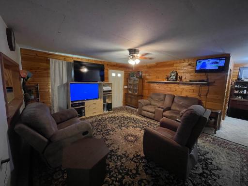1723 Scenic Highway NE, Pennington, MN 56663