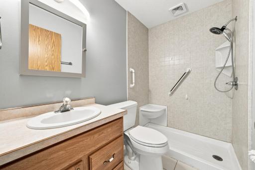 843 12 1/2 Avenue W, West Fargo, ND 58078