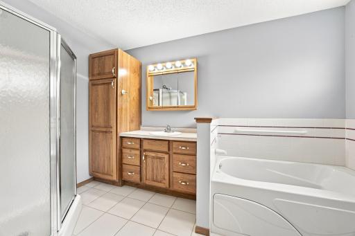 843 12 1/2 Avenue W, West Fargo, ND 58078